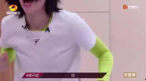 吃瓜成了团宠,吃瓜达人变身团宠传奇